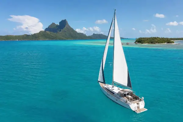 Französisch-Polynesien unter Segeln: Tahiti bis Bora Bora